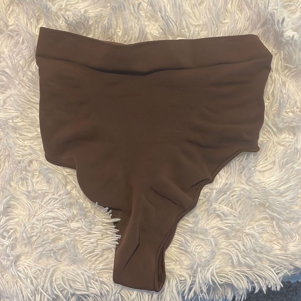 SKIMS Sculpting Thong